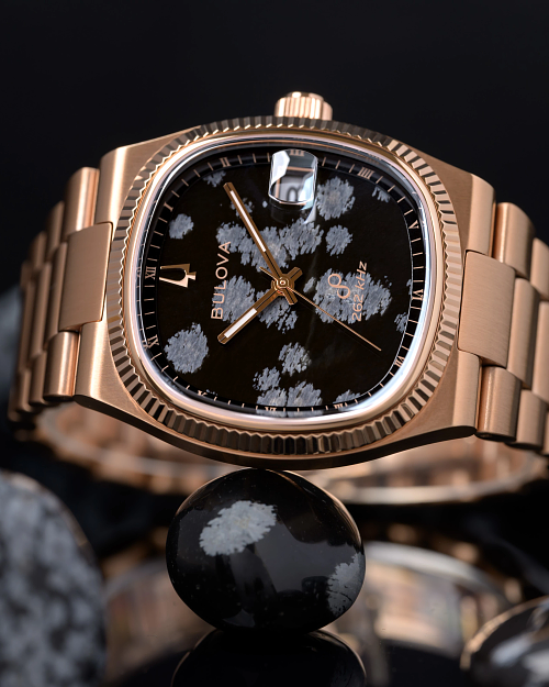 h.m08040613 さん専用Bulova Patriot 限定版 腕時計 Black Dial Stainless Steel Bracelet Super Seville 97B231